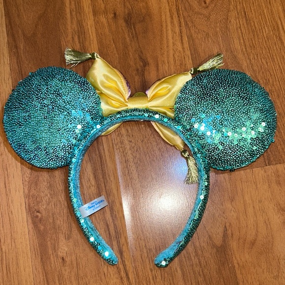 NWOT Tokyo Disney “Jasmine” Sequin Mickey Minnie Mouse Ears Headband - Picture 9 of 13